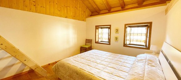 Casa de 8 habitaciónes en San Giacomo Filippo, Italy No. 230491 20