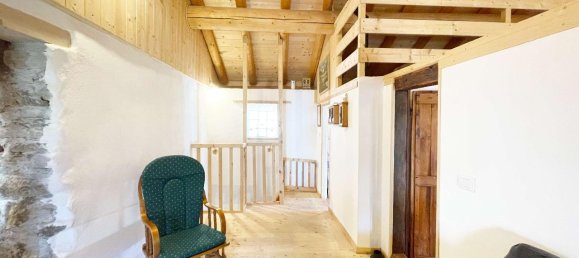 Casa de 8 habitaciónes en San Giacomo Filippo, Italy No. 230491 18