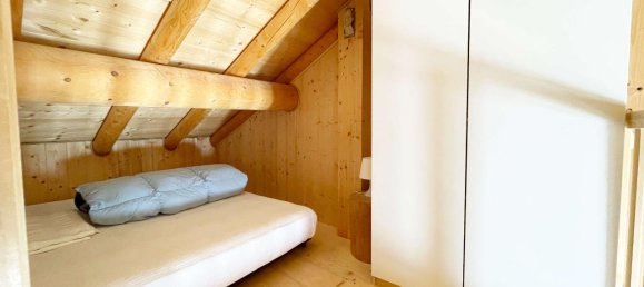 Casa de 8 habitaciónes en San Giacomo Filippo, Italy No. 230491 12