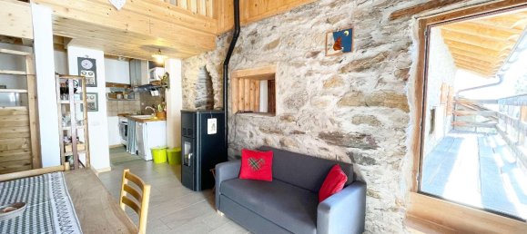 Casa de 8 habitaciónes en San Giacomo Filippo, Italy No. 230491 3