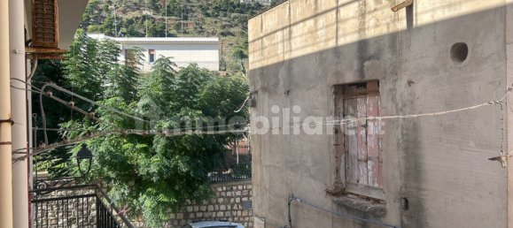 3 Schlafzimmer Haus in Castellammare del Golfo, Italy, Nr. 102987 16