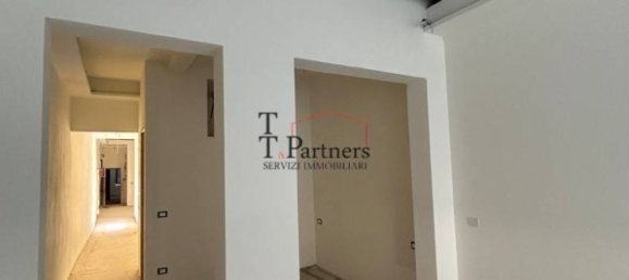 2 bedrooms Apartment in Florence, Italy No. 296531 13