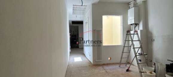 2 bedrooms Apartment in Florence, Italy No. 296531 8