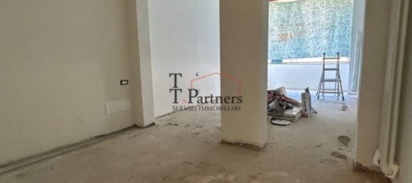 2 bedrooms Apartment in Florence, Italy No. 296531 9