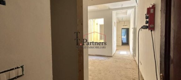 2 bedrooms Apartment in Florence, Italy No. 296531 14