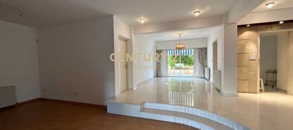 5 bedrooms Villa in Limassol, Cyprus No. 7638 2