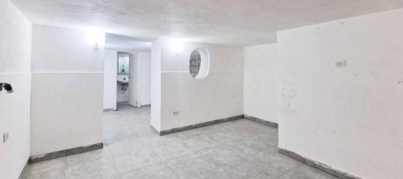 2 rooms Apartment in Naples, Italy No. 36355 12