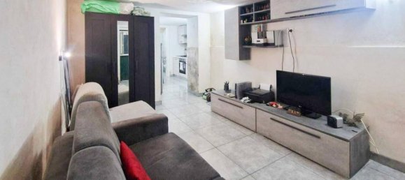 2 rooms Apartment in Naples, Italy No. 36355 3