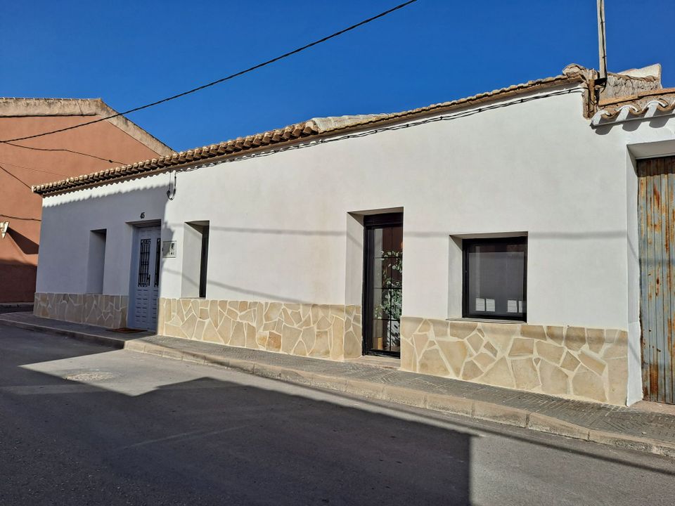3 bedrooms Townhouse in Alicante, Spain No. 170315