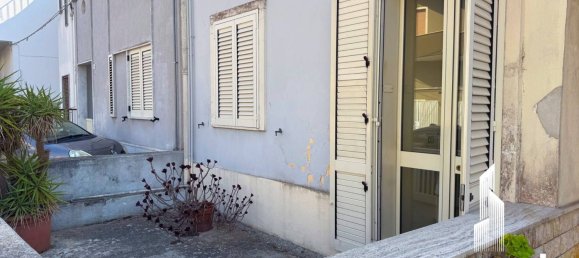 3 bedrooms Apartment in Castri di Lecce, Italy No. 323625 2