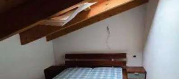 3 rooms Apartment in Seregno, Italy No. 186935 2