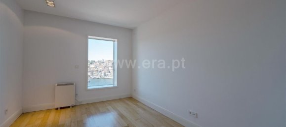 3 غرف نوم فيلا في Vila Nova de Gaia, Portugal رقم 136159 15