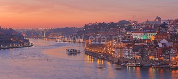 3 غرف نوم فيلا في Vila Nova de Gaia, Portugal رقم 136159 4