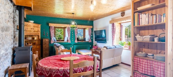 3 Schlafzimmer Gewerbliche Immobilie in Essert-Romand, France, Nr. 1368 7