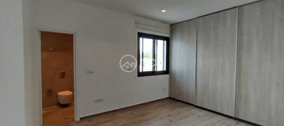 4 bedrooms Penthouse in Mesa Geitonia, Cyprus No. 21377 16