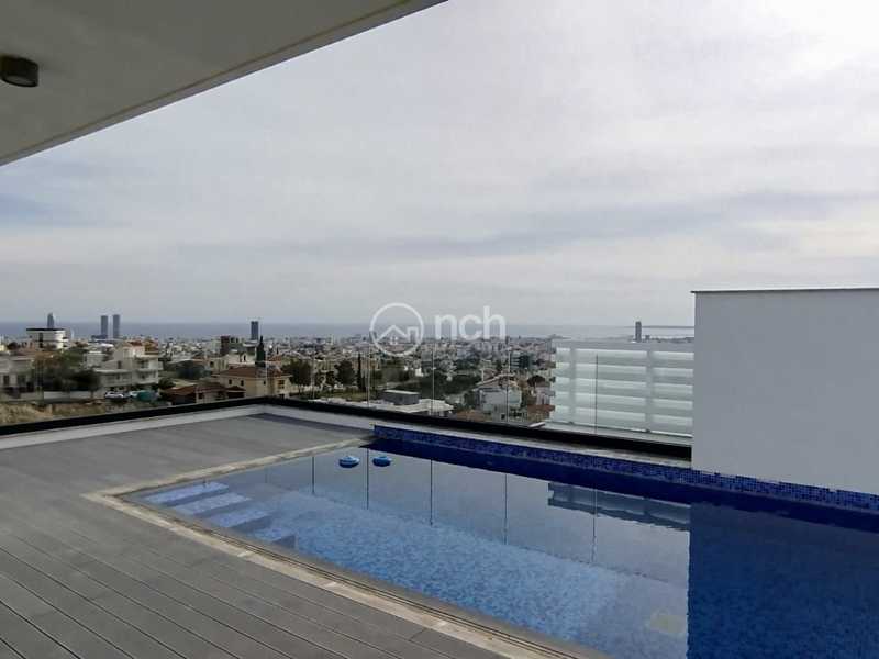 4 bedrooms Penthouse in Mesa Geitonia, Cyprus No. 21377