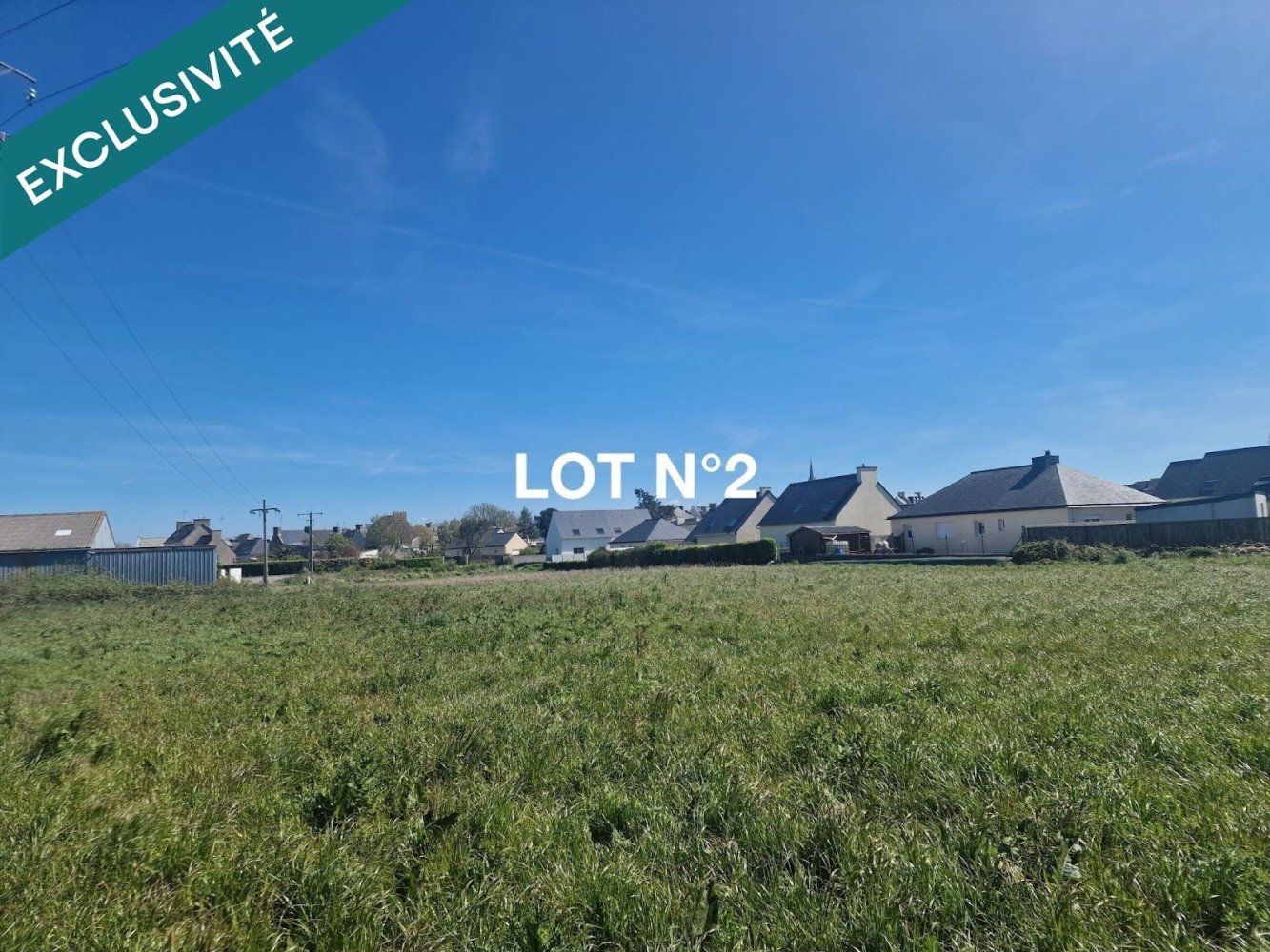 468m² Land in Cleder, France No. 106651