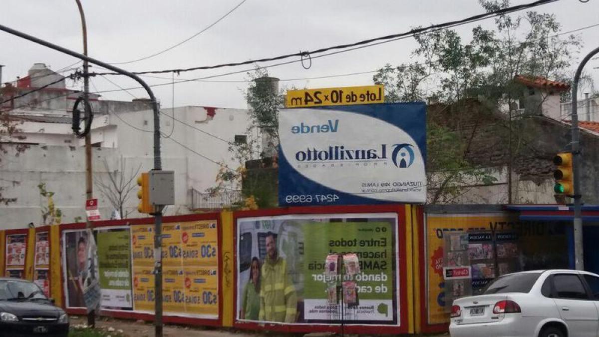 Земельный участок в Ланус, Аргентина № 48366