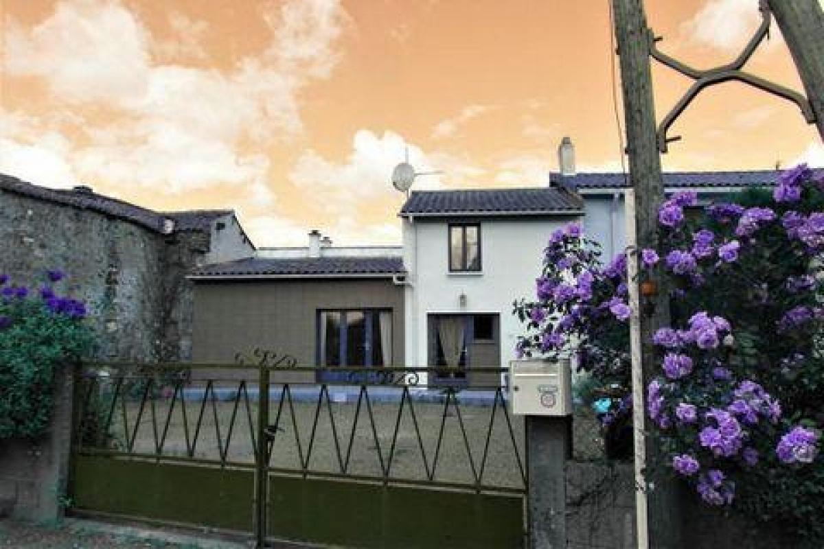 2 chambres Ferme à L'Absie, France No. 19123