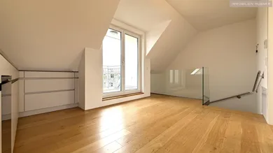 3 bedrooms Duplex in Ottakring, Austria No. 126403