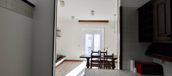 Apartamento de 2 dormitorios en San Benedetto del Tronto, Italy No. 301566 11