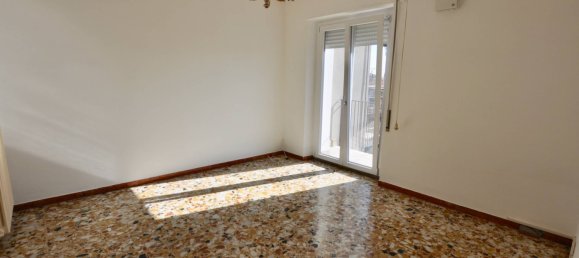 Apartamento de 2 dormitorios en San Benedetto del Tronto, Italy No. 301566 18
