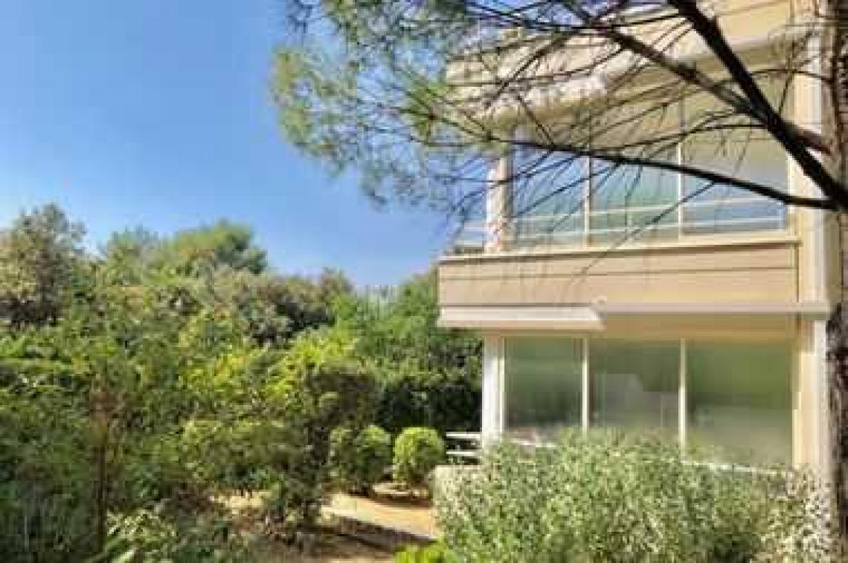 3 bedrooms Condo in Montpellier, France No. 35217