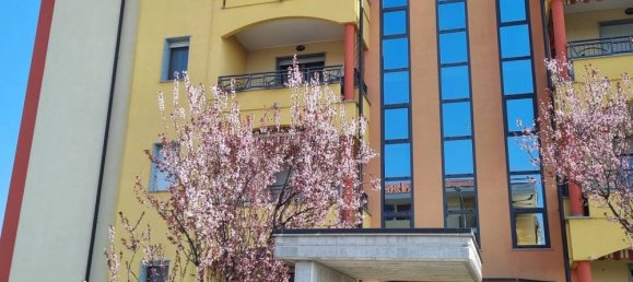 3 bedrooms Apartment in Trecate, Italy No. 344442 4