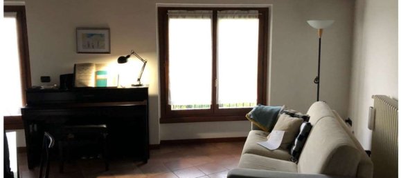2 rooms Apartment in Como, Italy No. 6810 15