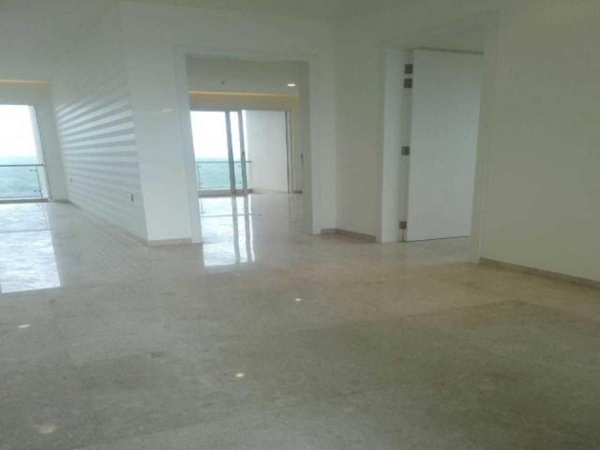 Дом с 5 спальнями в Мумбаи, Индия № 17205