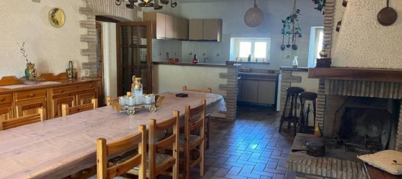 5 rooms House in Gualdo Tadino, Italy No. 83078 6