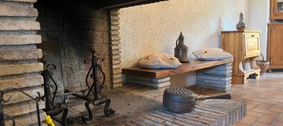 5 rooms House in Gualdo Tadino, Italy No. 83078 8