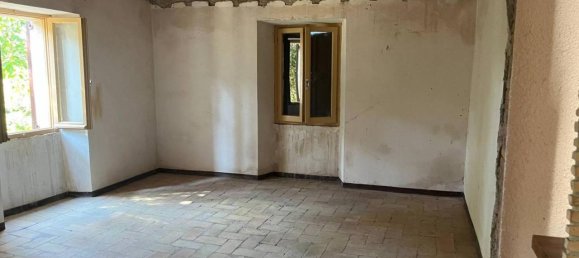 5 rooms House in Gualdo Tadino, Italy No. 83078 17