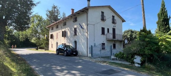 5 rooms House in Gualdo Tadino, Italy No. 83078 2