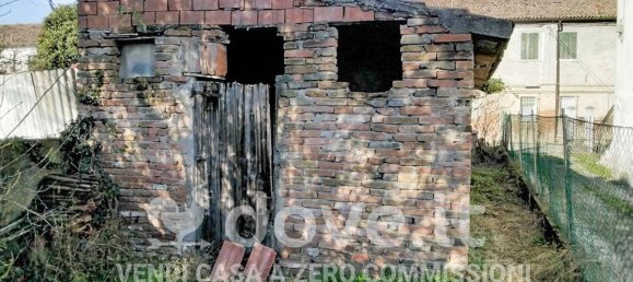 4 bedrooms Villa in Ferrara, Italy No. 379605 10