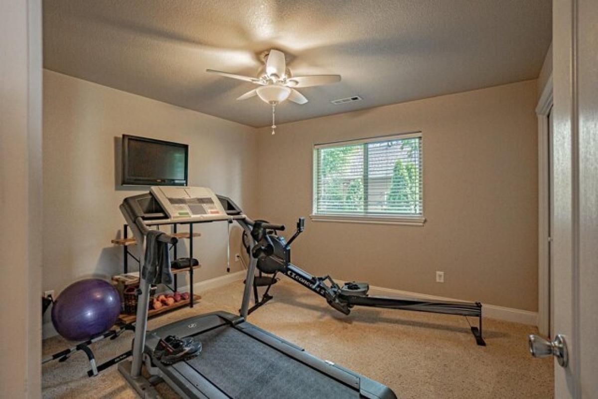 4 bedrooms House in Eagle Point, USA No. 412111