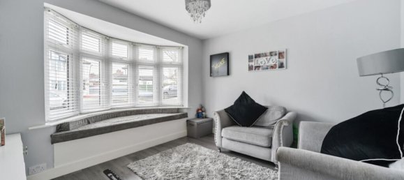 4 bedrooms Commercial property in Sutton, United Kingdom No. 13438 5