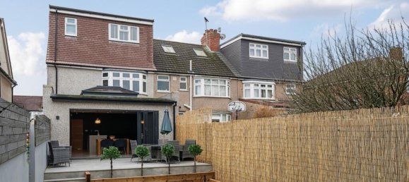 4 bedrooms Commercial property in Sutton, United Kingdom No. 13438 12