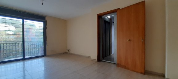 Apartamento de 3 dormitorios en Gerona, Spain No. 135460 3