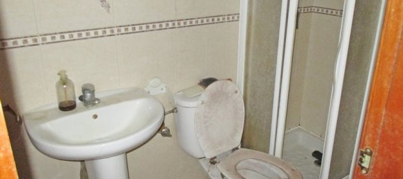 Apartamento de 3 dormitorios en Gerona, Spain No. 135460 8