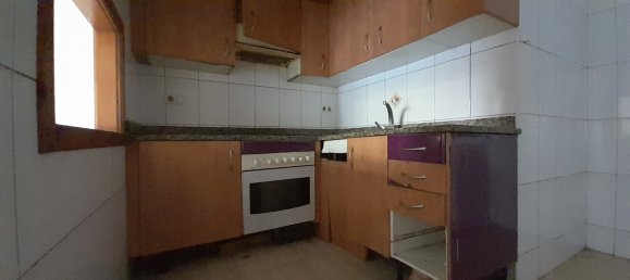 Apartamento de 3 dormitorios en Gerona, Spain No. 135460 4