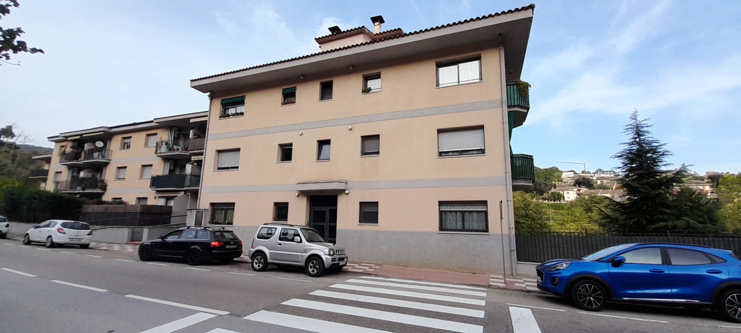 Apartamento de 3 dormitorios en Gerona, Spain No. 135460