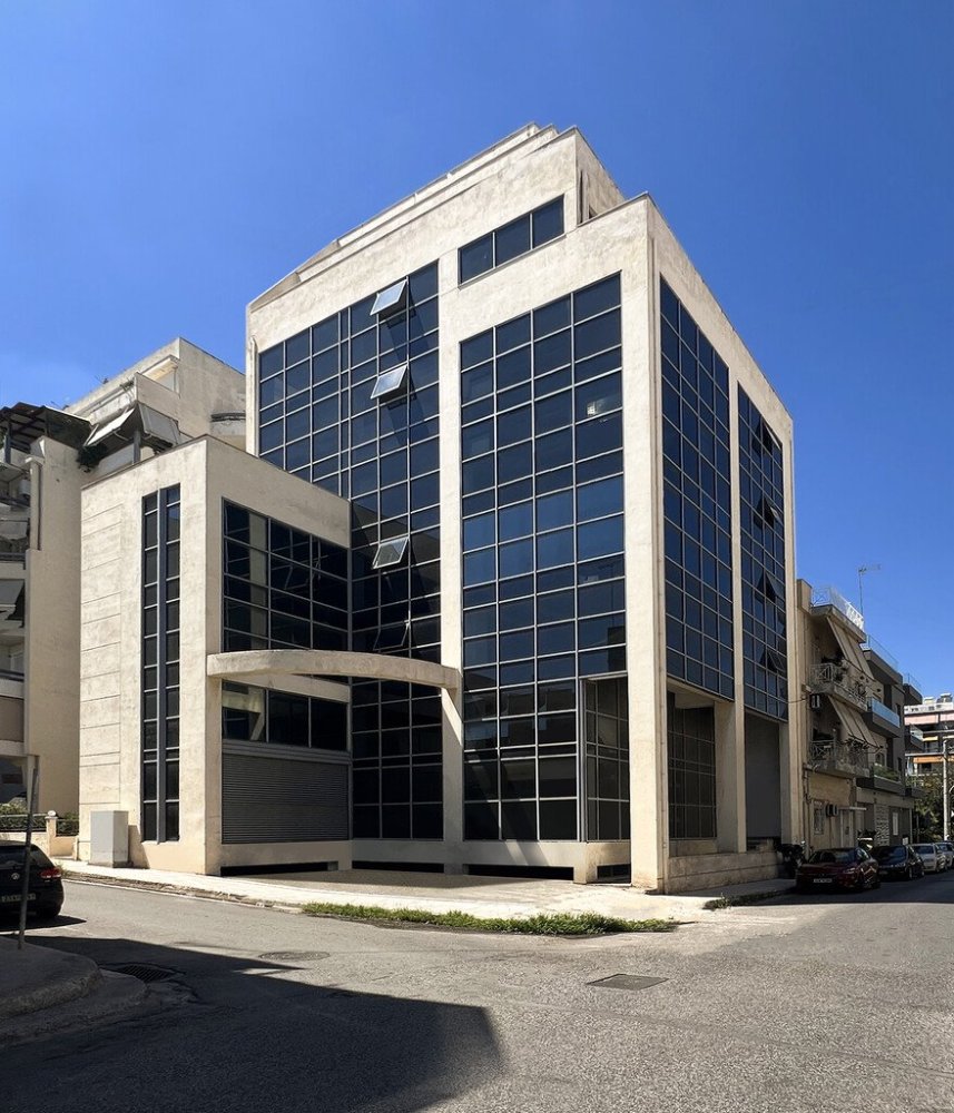 3 bedrooms Office in Piraeus, Greece No. 1969