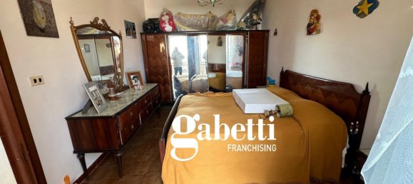 5 bedrooms House in Asti, Italy No. 289052 7