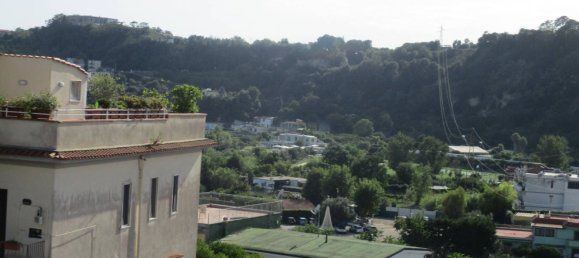 4 bedrooms Apartment in Pozzuoli, Italy No. 357514 5