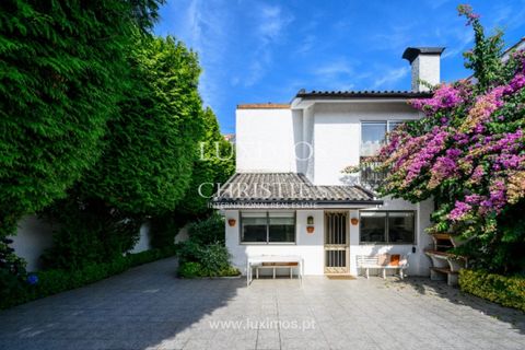 3 bedrooms House in Porto, Portugal No. 273155