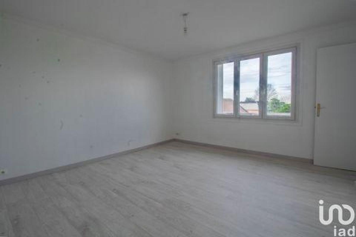 Apartamento com 3 quartos em condomínio em Le Raincy, France N.º 27865