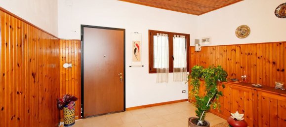 4-salle Villa à San Giuliano Milanese, Italy No. 19685 10