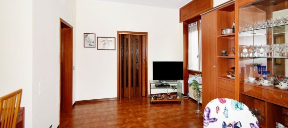 4-salle Villa à San Giuliano Milanese, Italy No. 19685 6