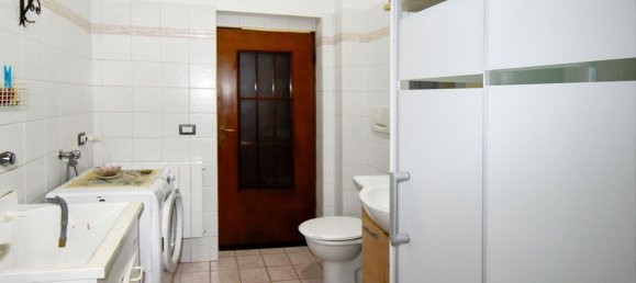 4-salle Villa à San Giuliano Milanese, Italy No. 19685 26